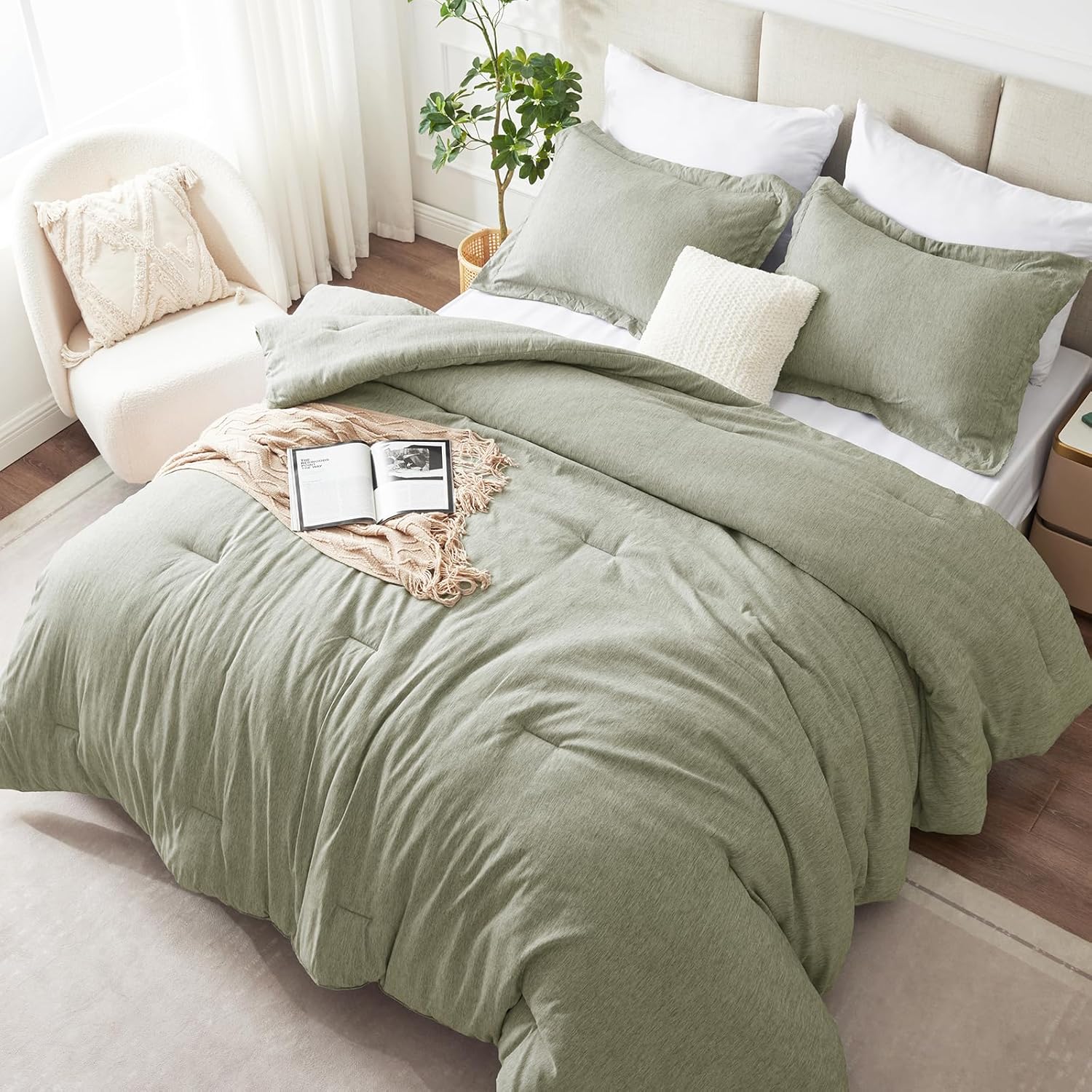 Bluesy Comforter Set