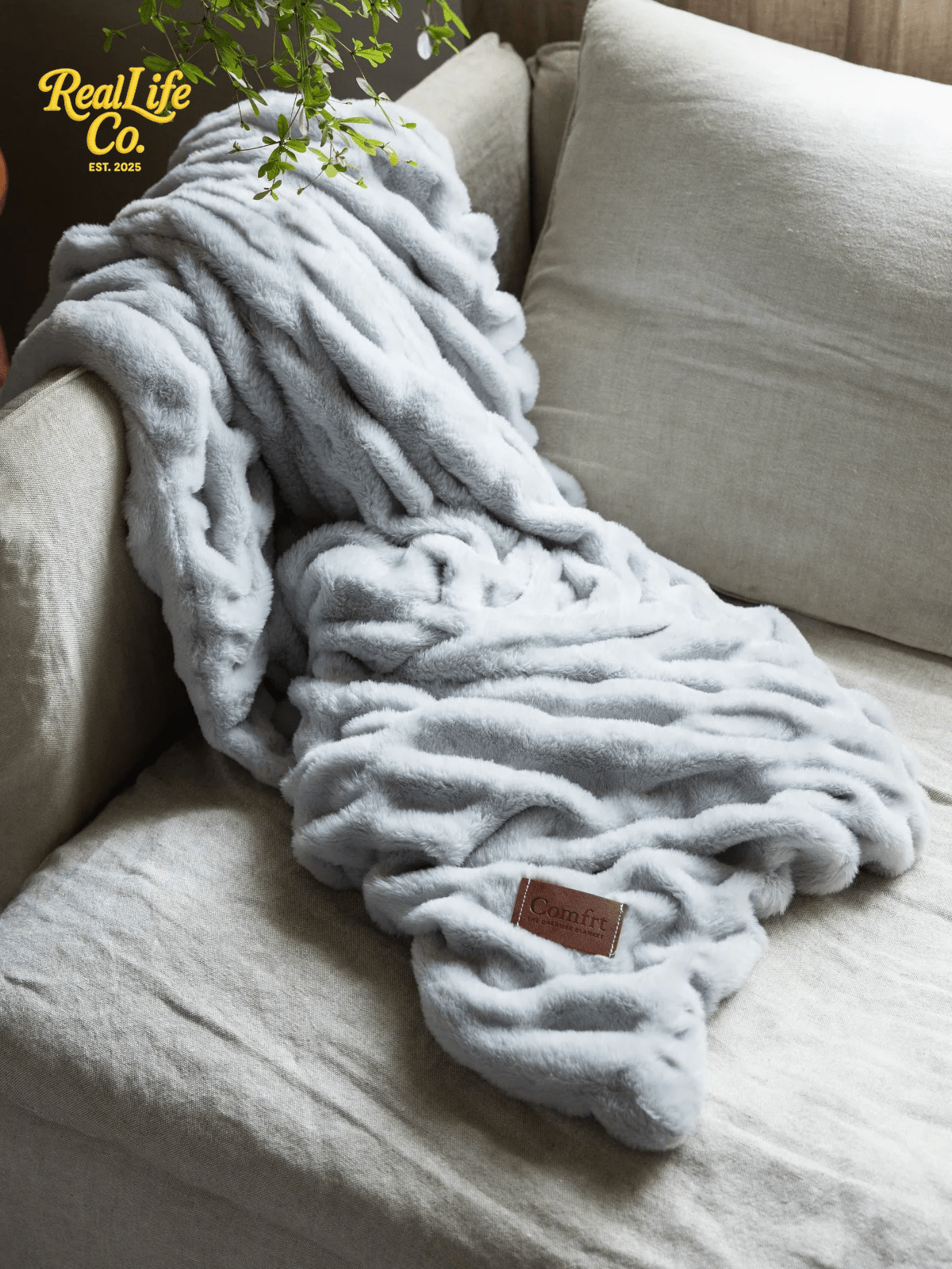 Dreamer Blanket by Comfrt