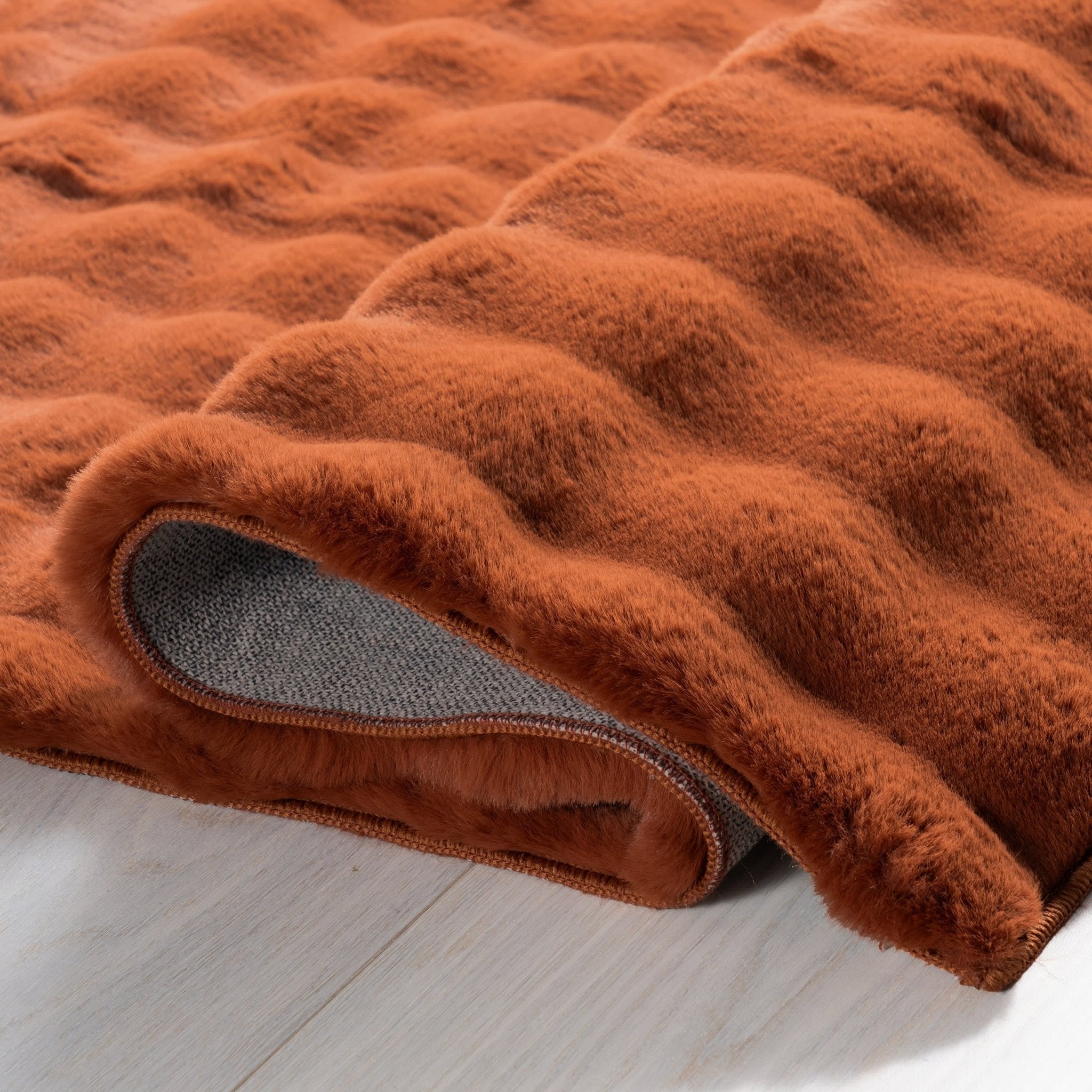 Plush Cloud Washable Rug in Brick - Real Life Co