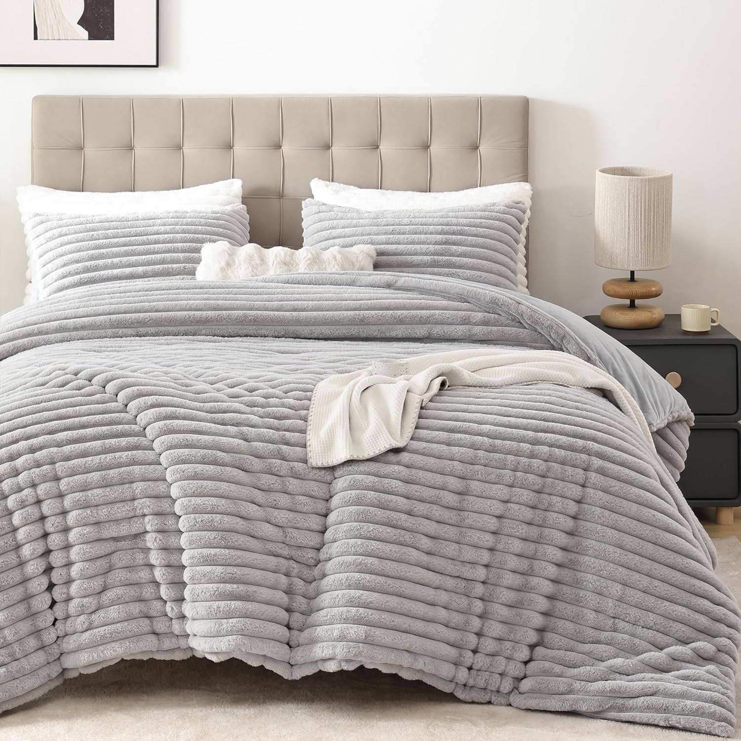 Fluffy Twin Comforter - Real Life Co