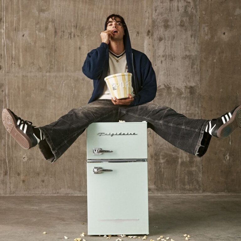 First Apartment Essentials for College Students: Kitchen Basic