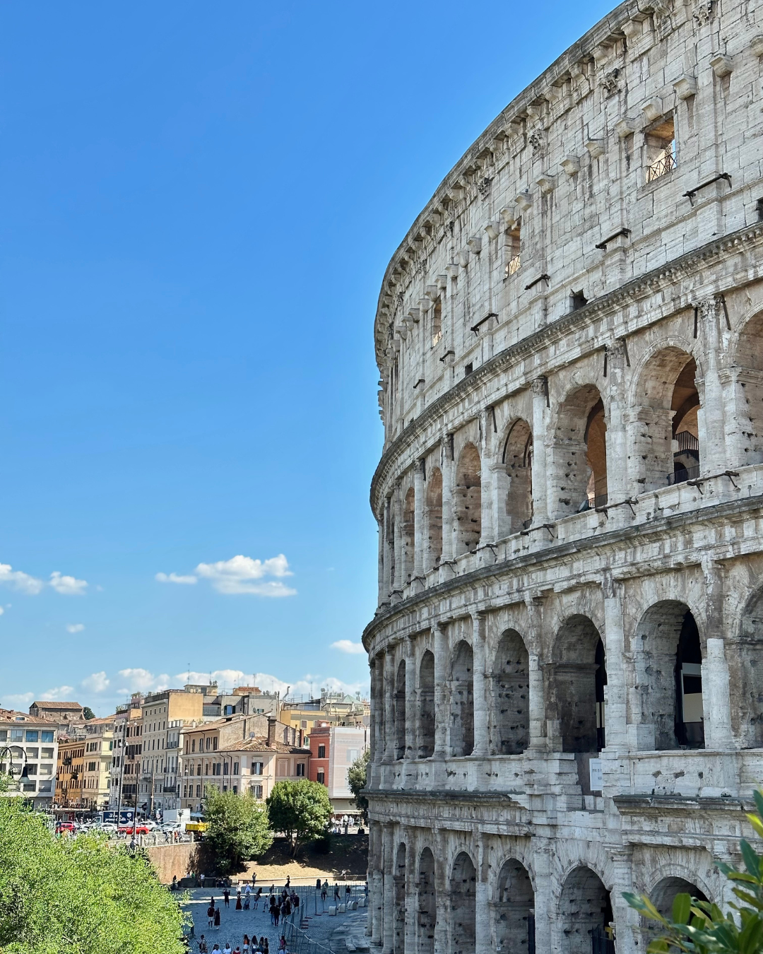 The 5 Best Places to Study Abroad (1)